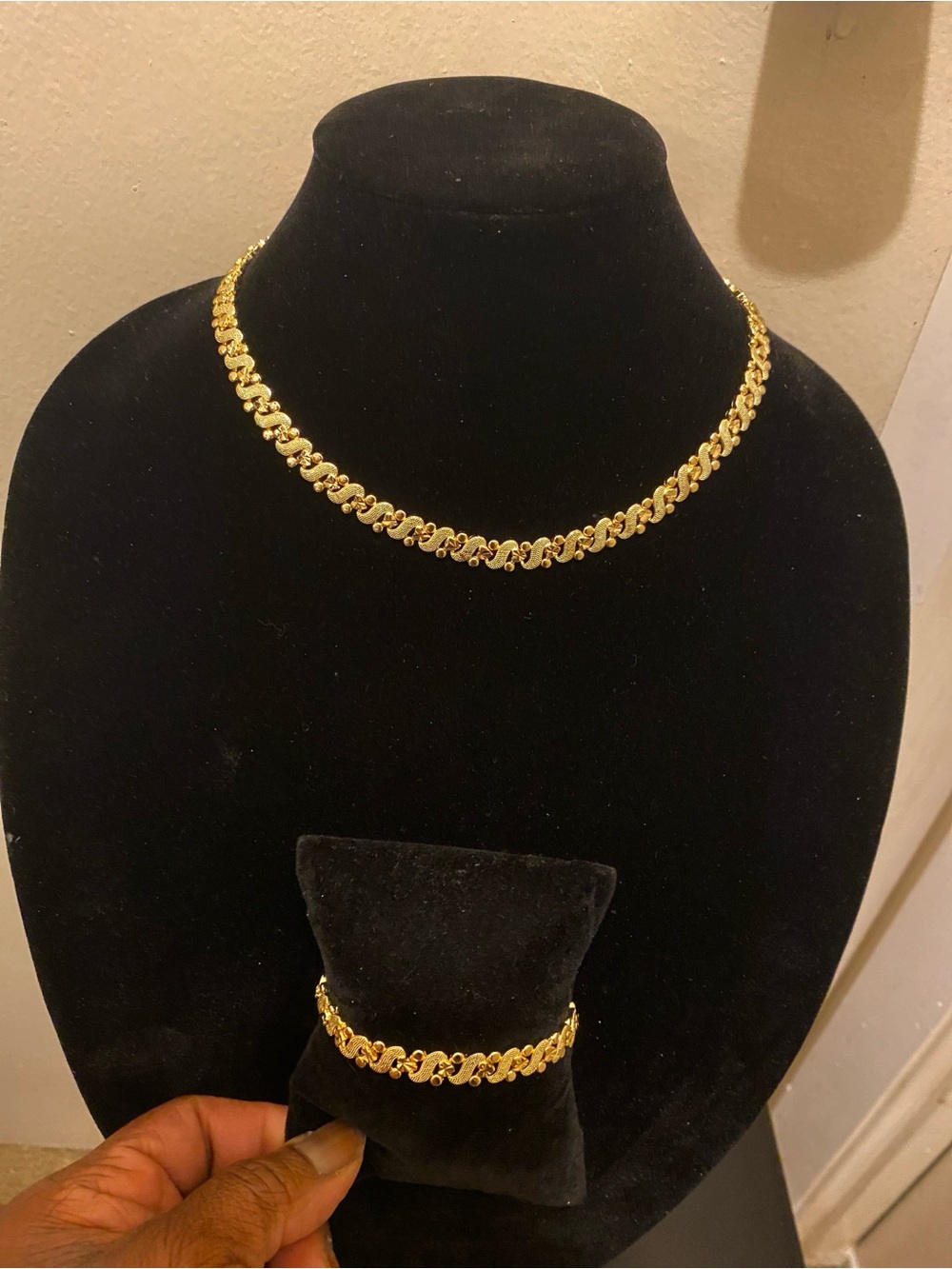 Gold Link Chain Necklace and Bracelet Set - Women's Jewelry